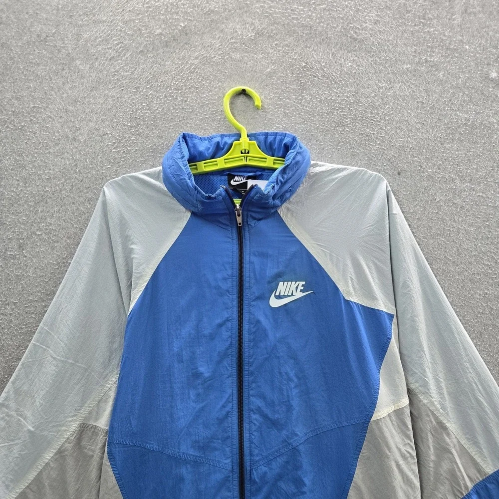 Nike domestic orders